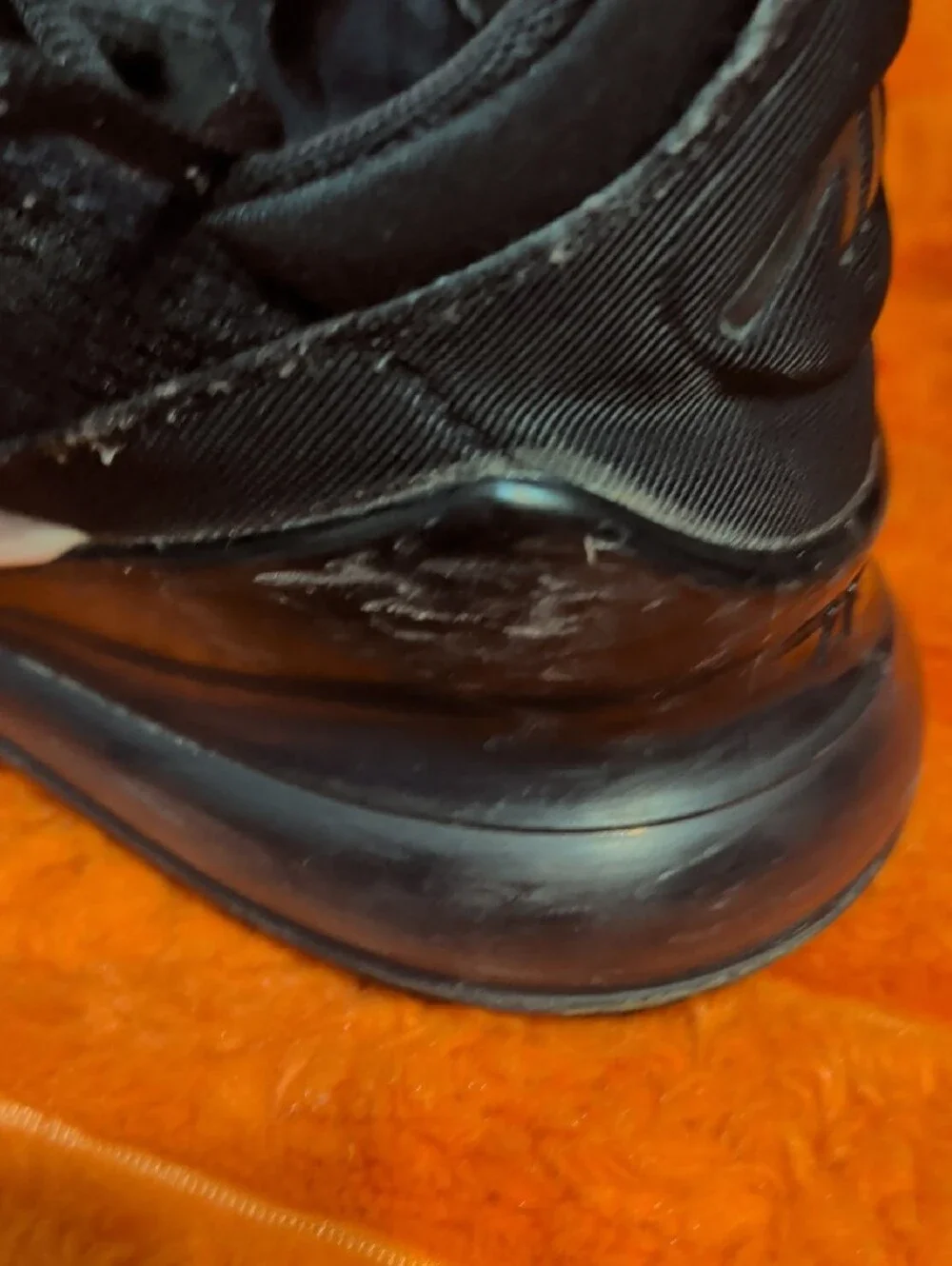 Nike Air Max 270 Womens Black/White Athletic Sneakers